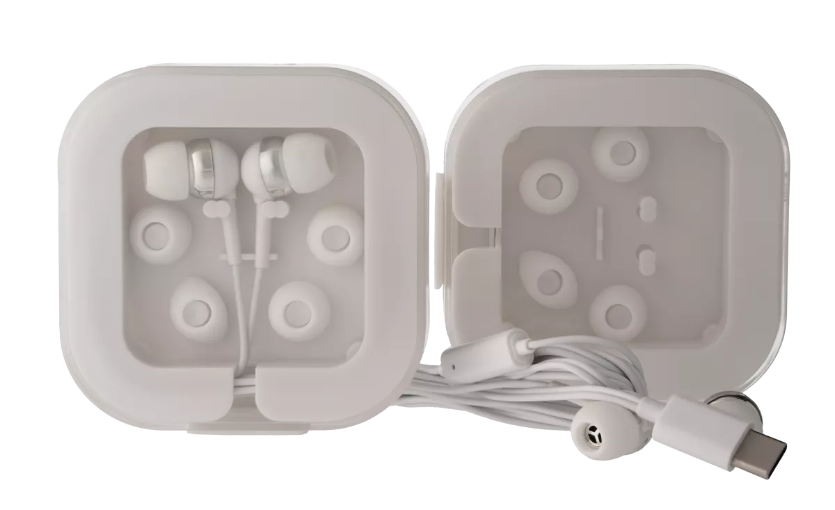 Ear-USB-3